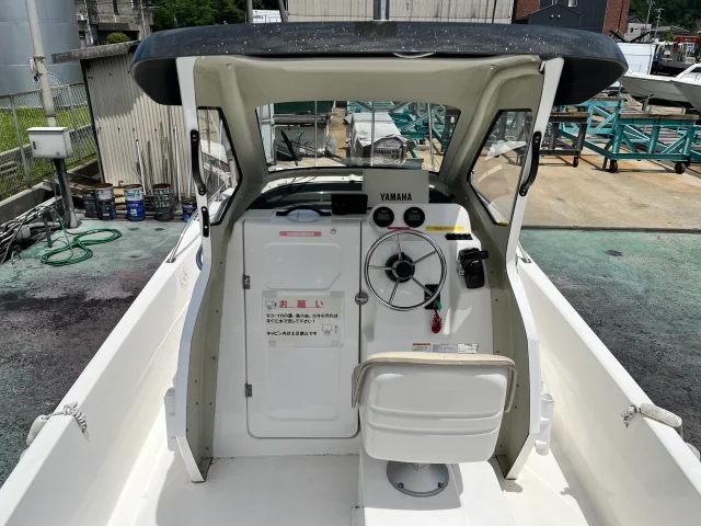 Sea-Style2号艇の操船席